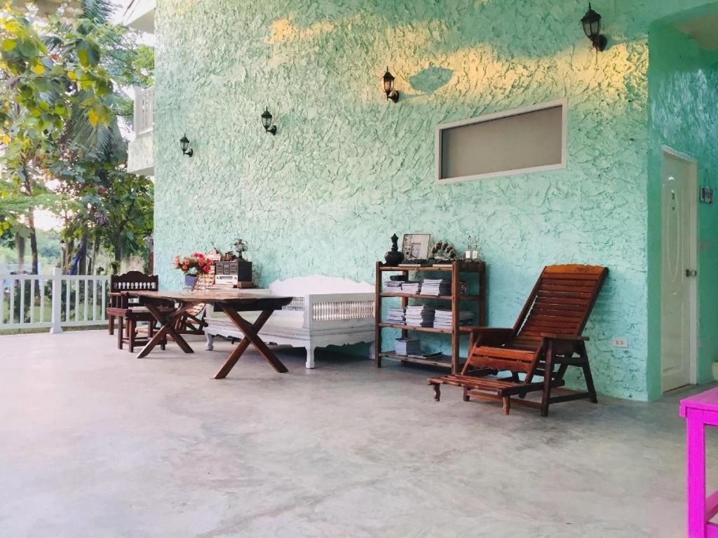 Charisma Resort Suan Phueng Exterior foto