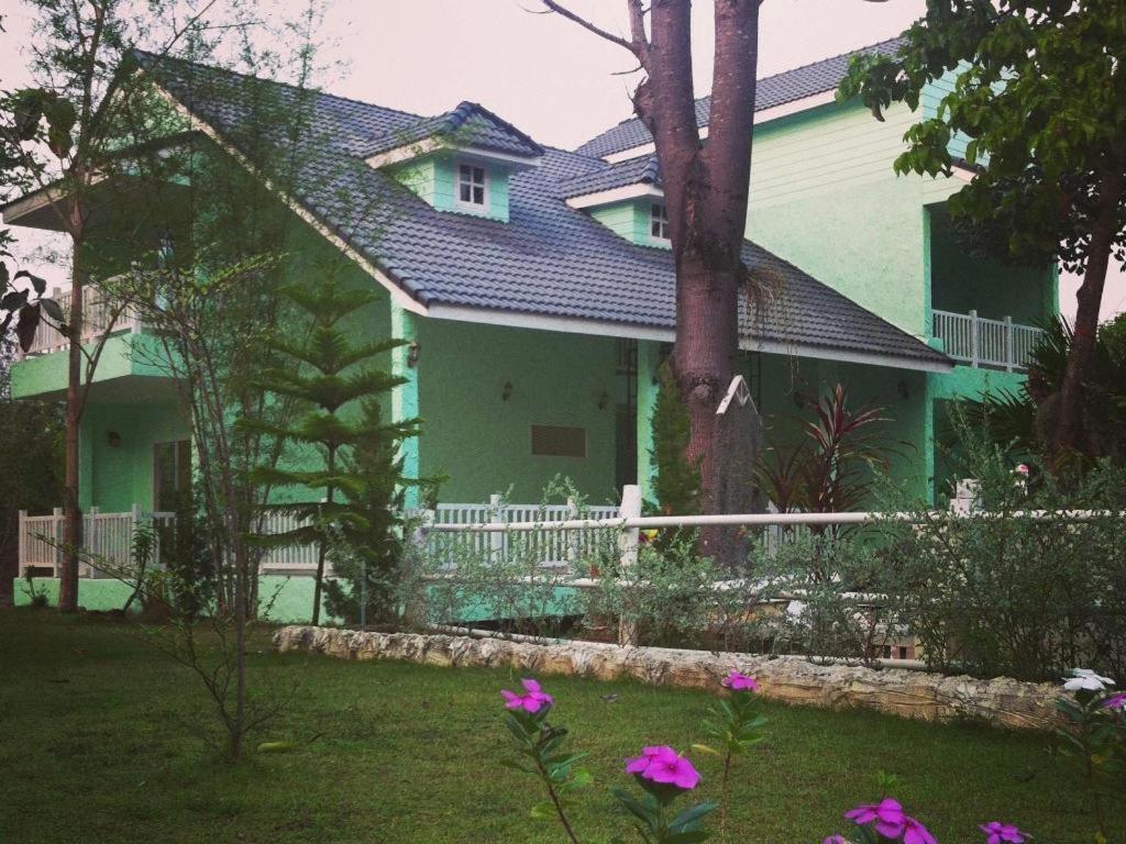 Charisma Resort Suan Phueng Exterior foto